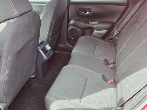 Certified 2025 Honda HR-V Sport image 9