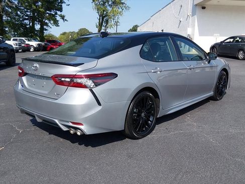 Used 2022 Toyota Camry XSE AWD/4WD image 4
