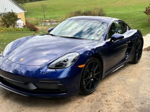 Used 2021 Porsche 718 Cayman GTS RWD image 1