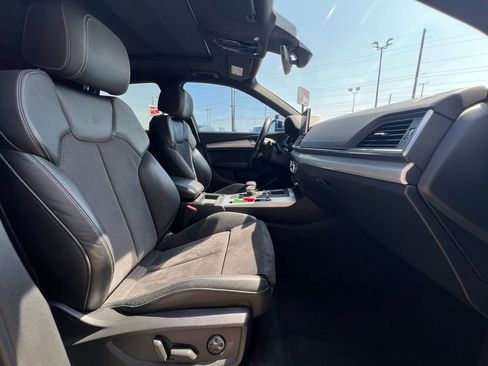 Used 2018 Audi SQ5 Premium Plus w/ Navigation Package image 27