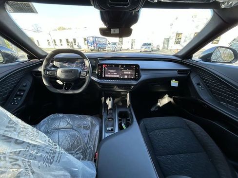 New 2026 Dodge Charger R/T AWD/4WD image 11