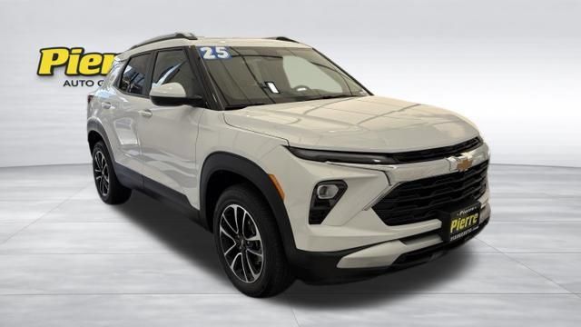 Used 2025 Chevrolet TrailBlazer LT AWD/4WD image 6