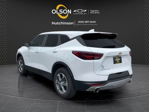 Certified 2025 Chevrolet Blazer LT AWD/4WD image 9