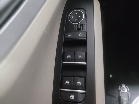 Used 2025 Kia Soul LX image 27