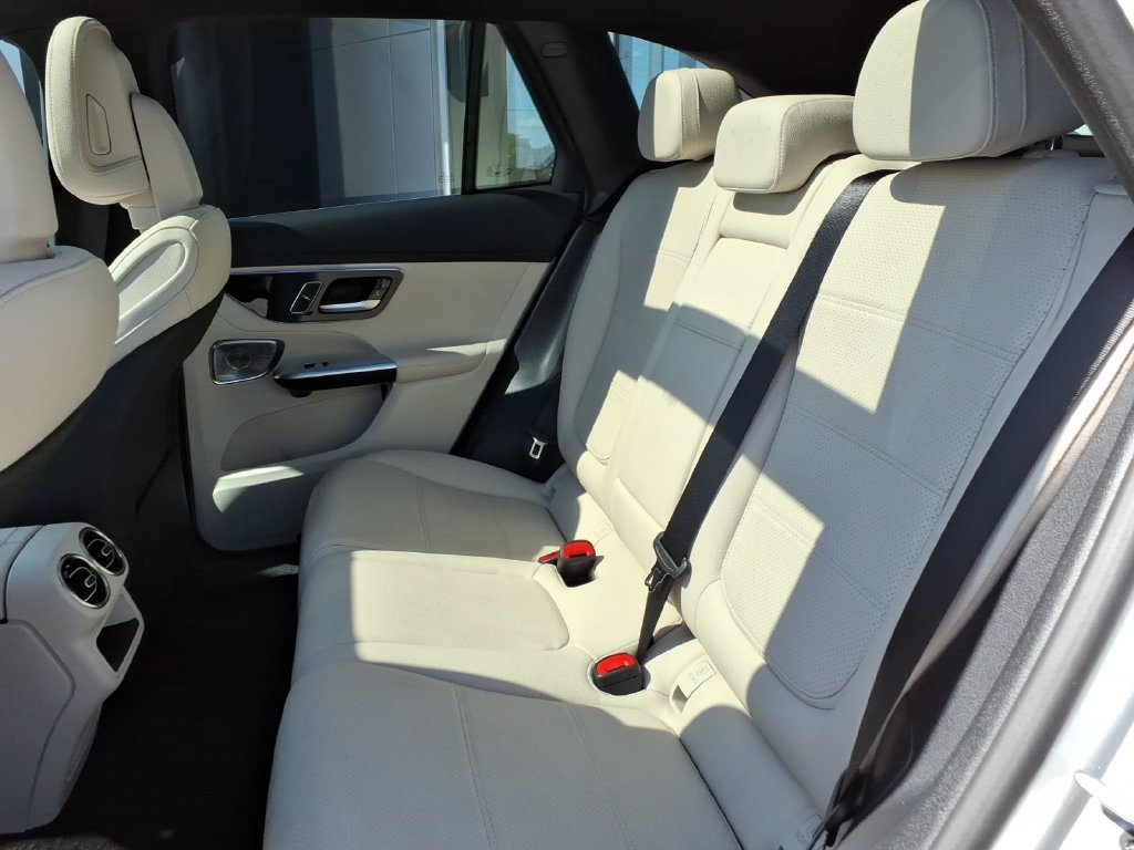 Certified 2023 Mercedes-Benz GLC 300 4MATIC image 27