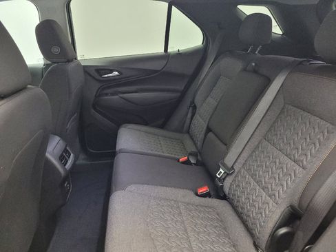 Used 2023 Chevrolet Equinox LT FWD image 18