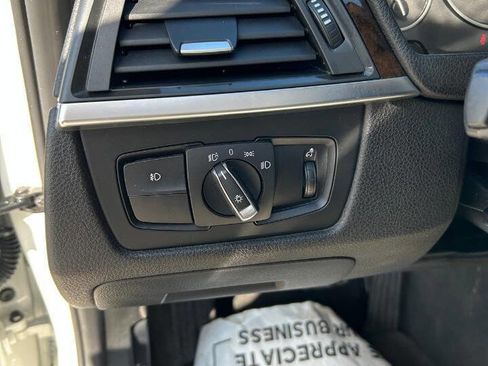 Used 2015 BMW 320i Sedan image 20