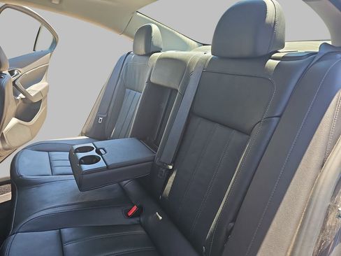 Used 2011 Buick Regal CXL FWD image 17