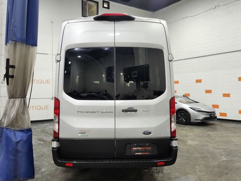 Used 2022 Ford Transit 350 XLT image 15