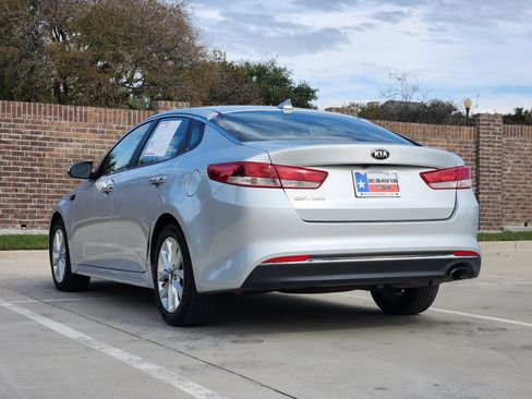 Used 2017 Kia Optima LX w/ Option Group 014 image 8