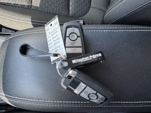 Used 2024 Ford Escape Active image 17