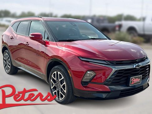 Used 2025 Chevrolet Blazer RS FWD image 1