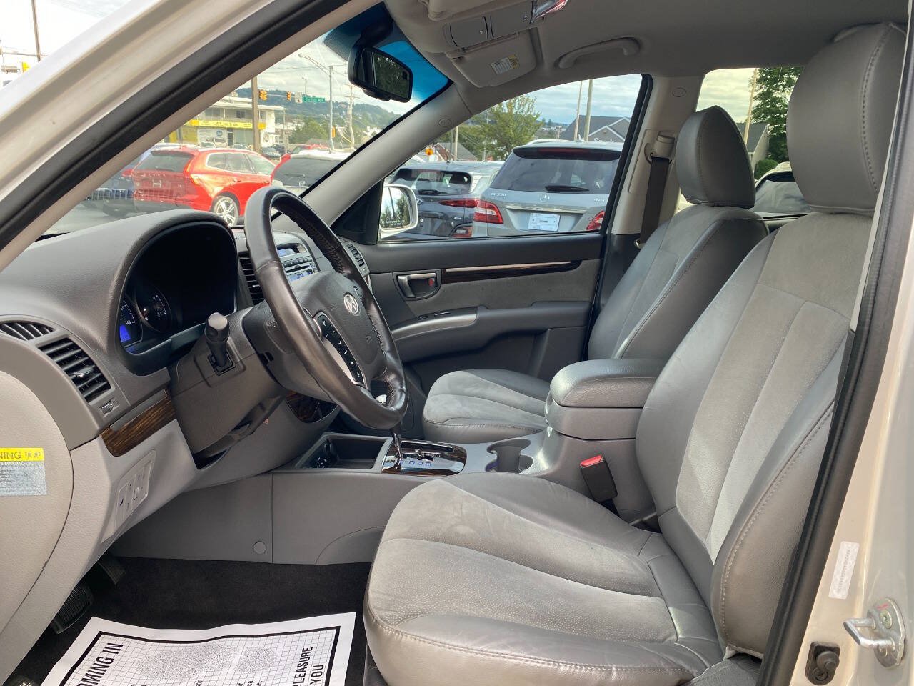 Used 2012 Hyundai Santa Fe SE AWD/4WD image 9