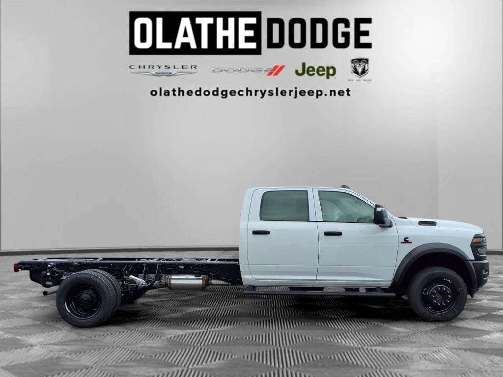 New 2026 RAM 5500 Tradesman AWD/4WD image 25