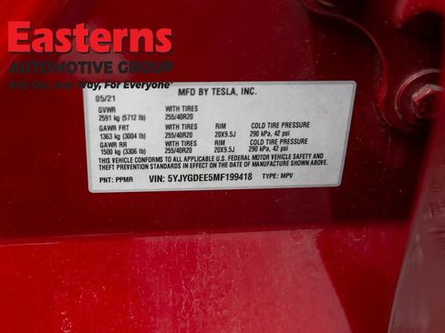 Used 2021 Tesla Model Y Long Range AWD/4WD image 30