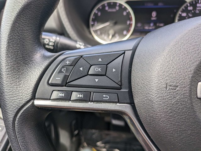 Used 2024 Nissan Sentra SV FWD image 20