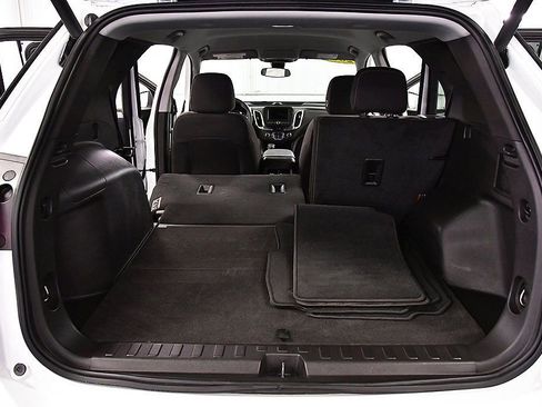 Used 2023 Chevrolet Equinox LT image 30