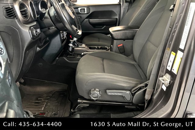 Used 2018 Jeep Wrangler Unlimited Sport S AWD/4WD image 17