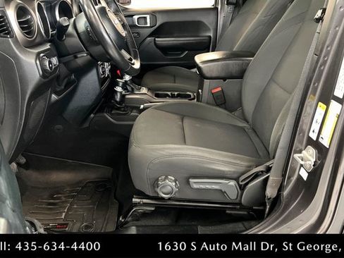 Used 2018 Jeep Wrangler Unlimited Sport S AWD/4WD image 17