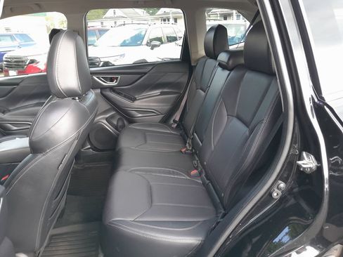 Used 2019 Subaru Forester Limited AWD/4WD image 29