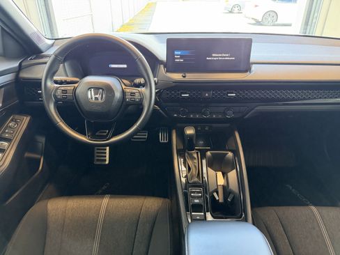 Used 2025 Honda Accord Sport image 10