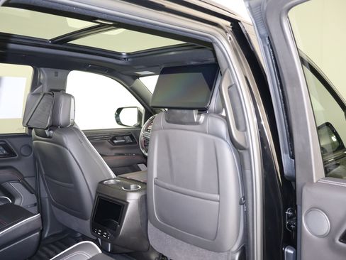 Used 2025 GMC Yukon AT4 Ultimate image 49