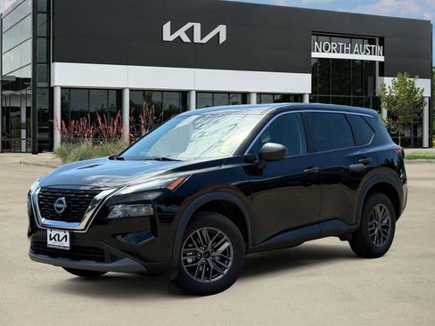 Used 2023 Nissan Rogue S FWD image 1