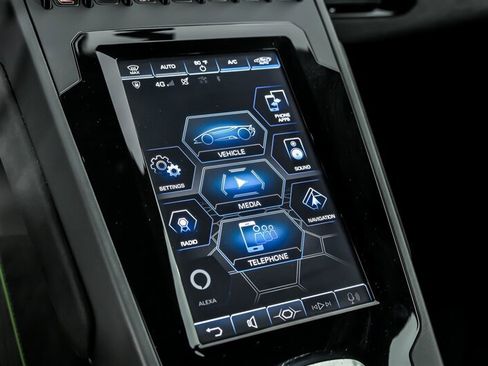 Used 2022 Lamborghini Huracan EVO RWD image 28