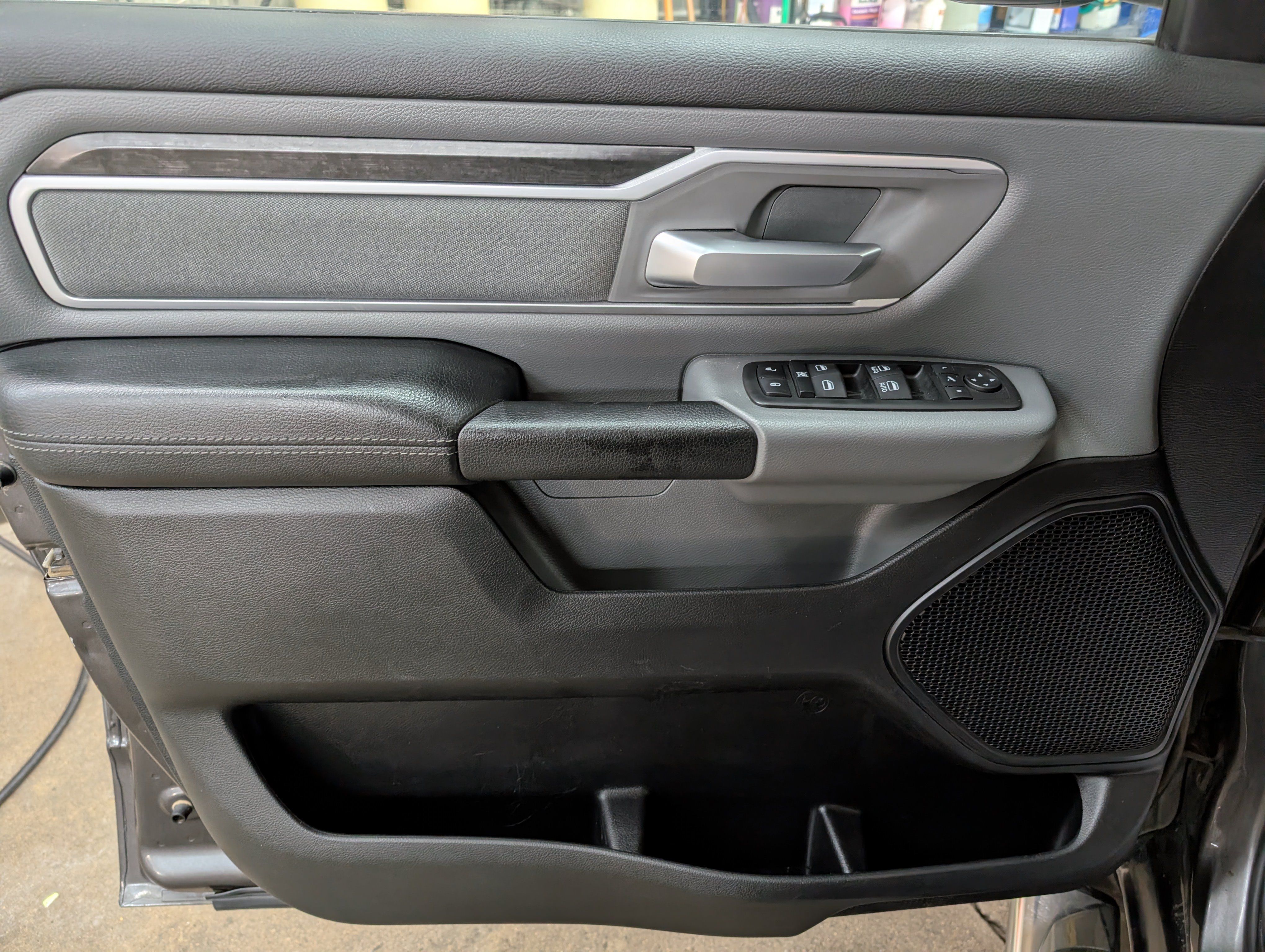 Used 2020 RAM 1500 Big Horn AWD/4WD image 9