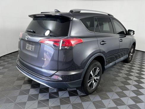 Used 2016 Toyota RAV4 XLE FWD image 5