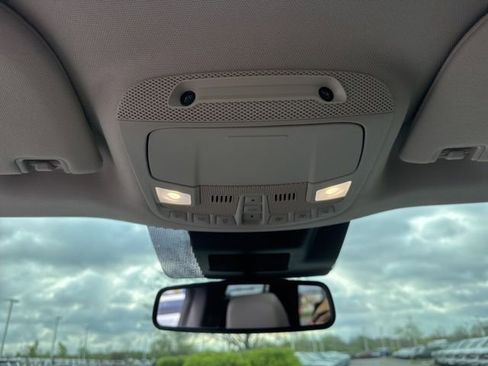 Used 2021 Ford Expedition Limited image 18