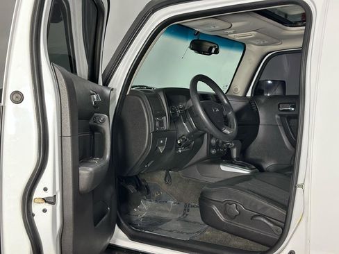 Used 2006 HUMMER H3 AWD/4WD image 9