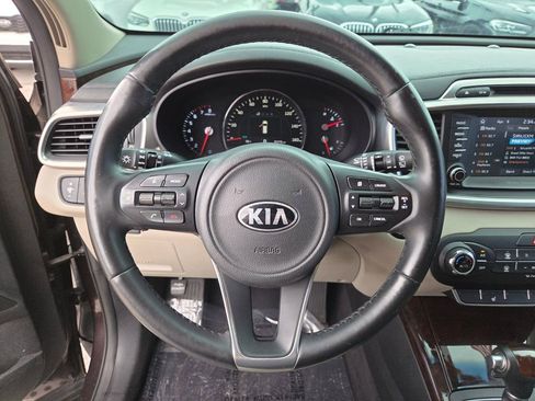 Used 2018 Kia Sorento EX FWD image 26