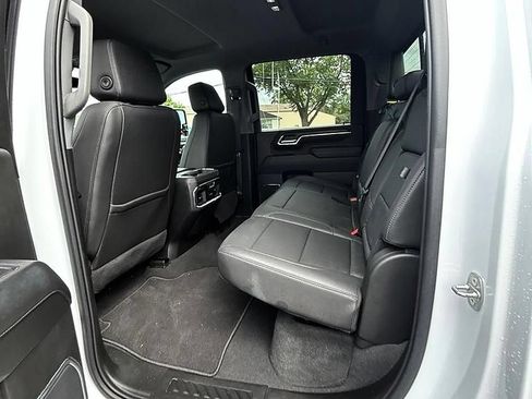 Used 2024 GMC Sierra 2500 SLT w/ SLT Premium Package AWD/4WD image 14