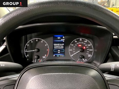 Used 2025 Toyota Corolla LE w/ LE Premium Package FWD image 26