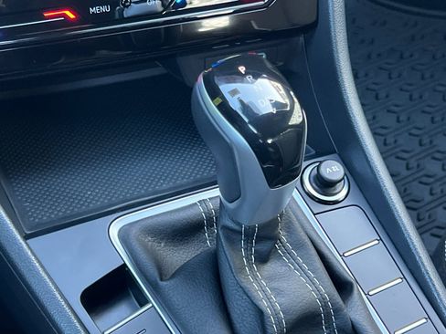 Certified 2025 Volkswagen Jetta Sport image 20