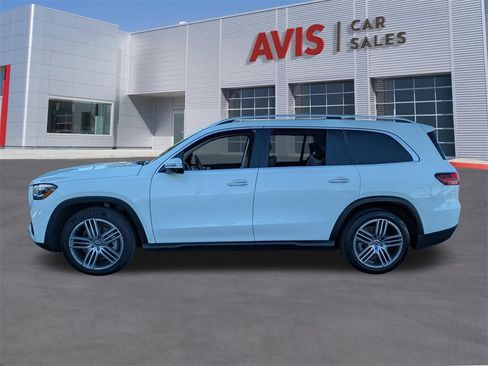 Used 2024 Mercedes-Benz GLS 450 4MATIC image 10