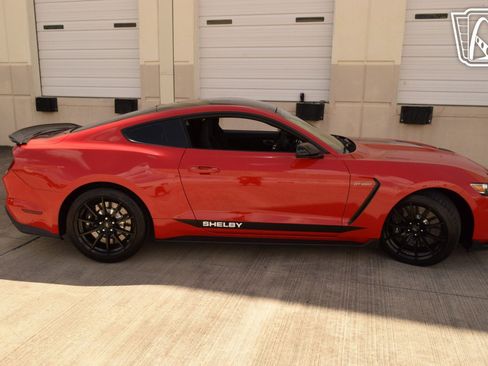 Used 2017 Ford Mustang Shelby GT350 image 30