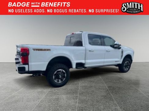 Used 2024 Ford F250 Platinum w/ Tremor Off-Road Package AWD/4WD image 3