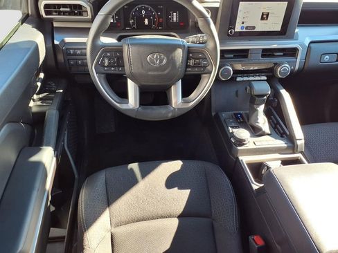 Used 2025 Toyota 4Runner SR5 image 12
