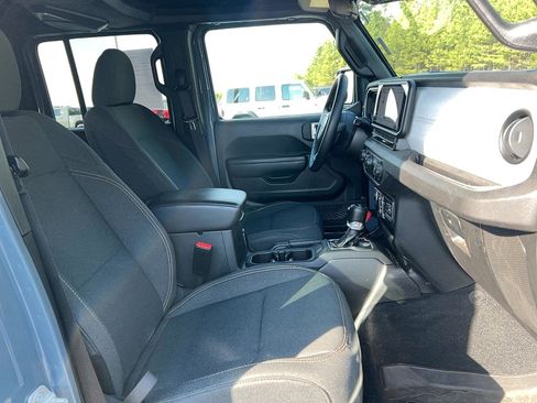 Used 2024 Jeep Wrangler Unlimited Sport image 23