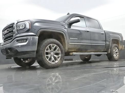Used 2018 GMC Sierra 1500 SLT AWD/4WD image 12
