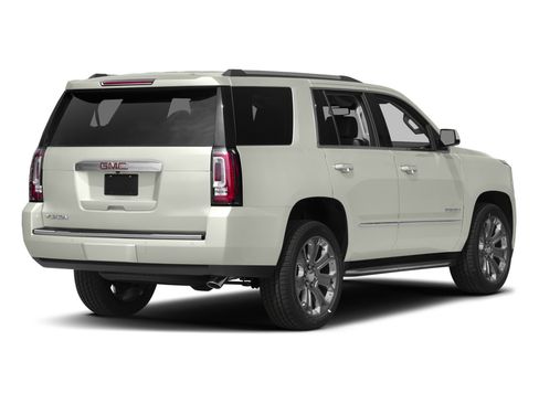 Used 2017 GMC Yukon Denali w/ Open Road Package RWD image 2