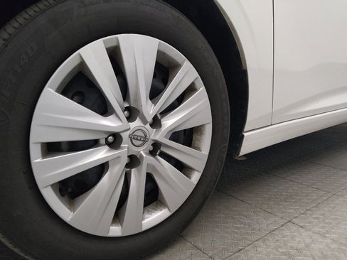 Used 2025 Nissan Sentra S FWD image 31