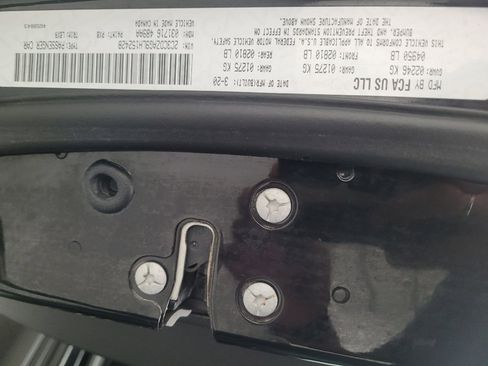 Used 2020 Dodge Challenger SXT RWD image 33
