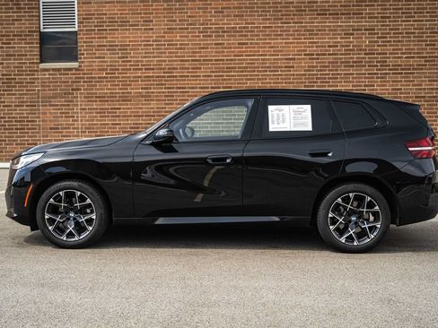 Used 2025 BMW X3 xDrive30i w/ Premium Package AWD/4WD image 3