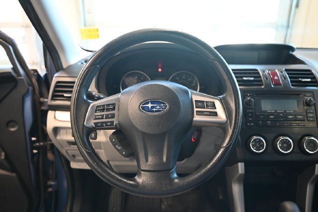Used 2015 Subaru Forester 2.5i AWD/4WD image 4