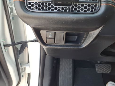 Used 2024 Honda HR-V Sport image 11