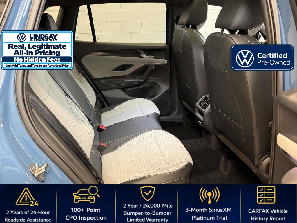 Used 2025 Volkswagen Tiguan SE R-Line AWD/4WD image 13