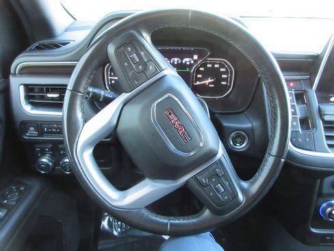 Used 2021 GMC Yukon SLE image 39